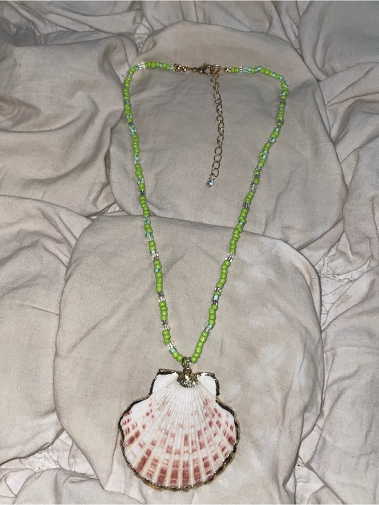 Free People Jewelry - Free People Green Real Stone Beaded Statement Shell Necklace